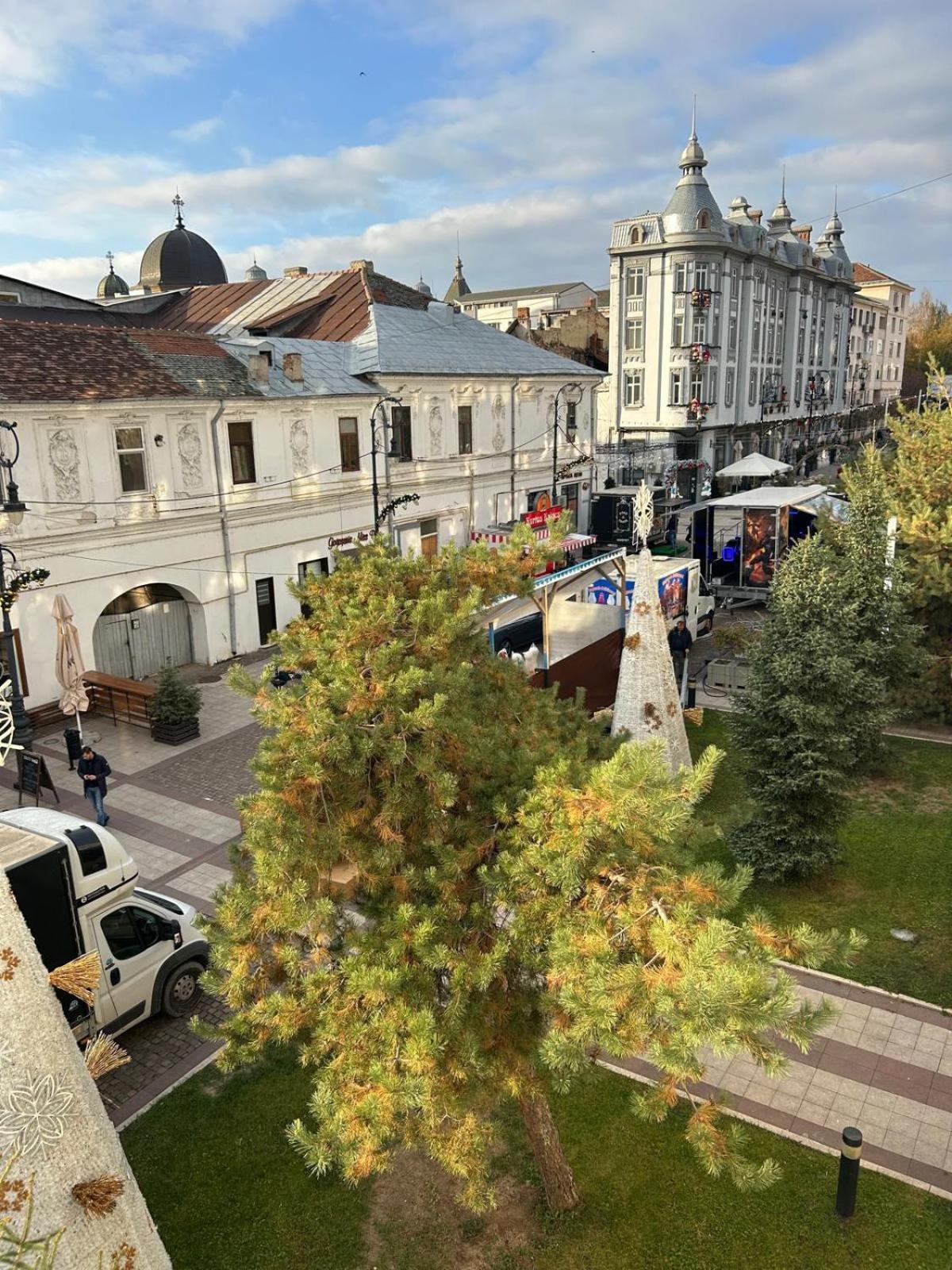 Elit Apartment Craiova Bagian luar foto